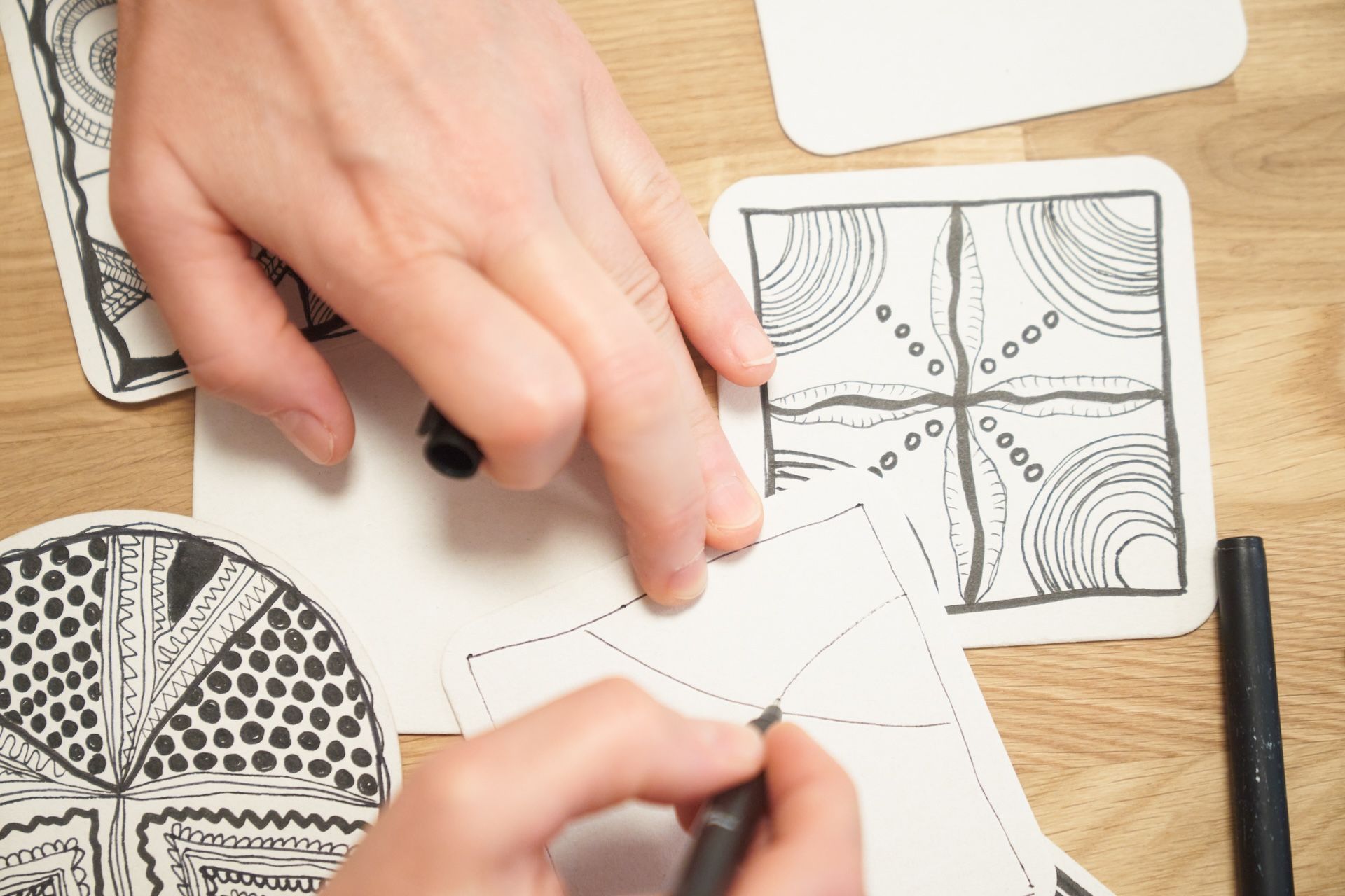Kunsttherapie - Zeichnen und kreatives Gestalten Kunsttherapie-Materialien zum Zeichnen und kreativen Gestalten